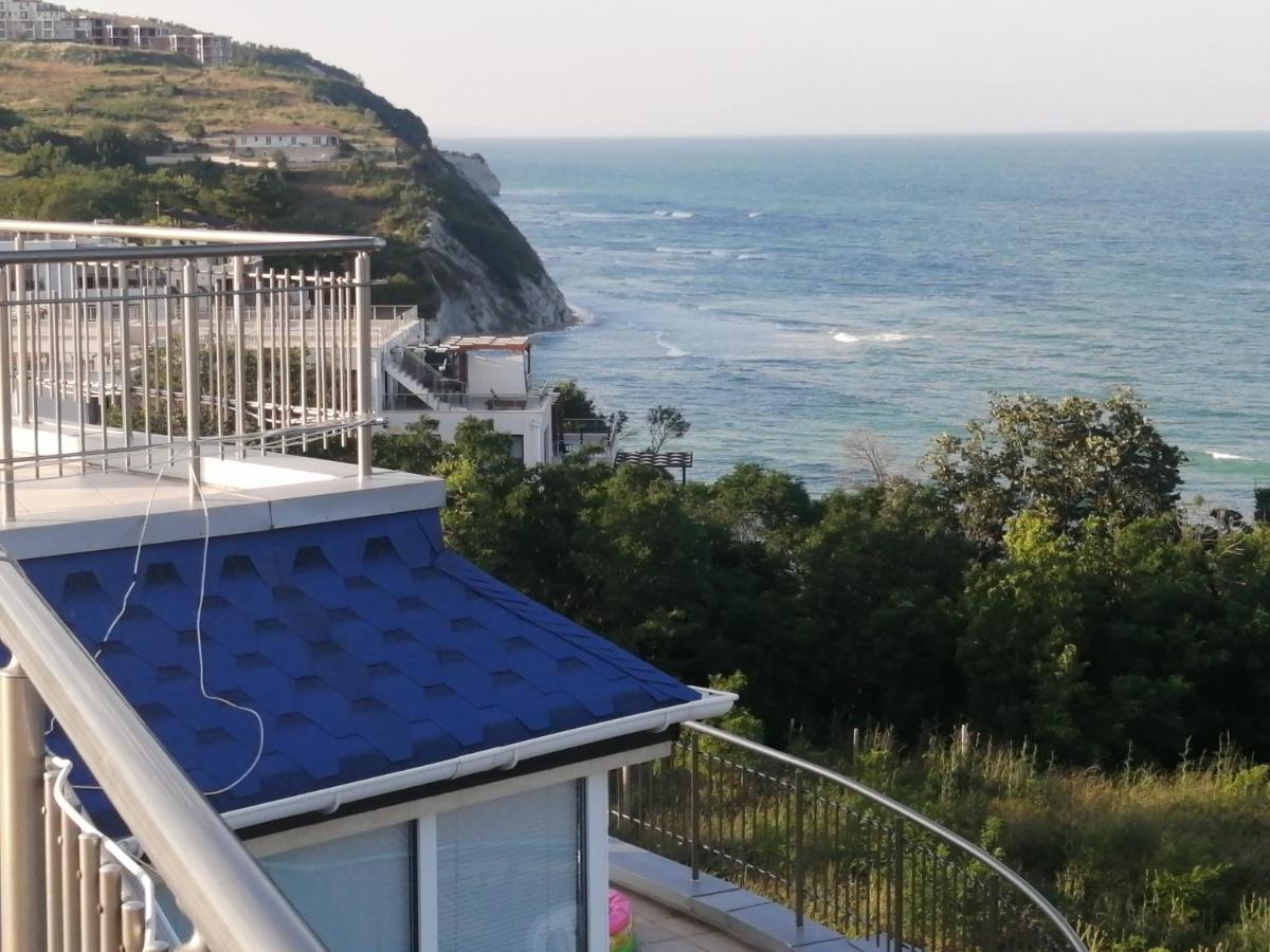 Rose On The Apartment Byala (Varna)