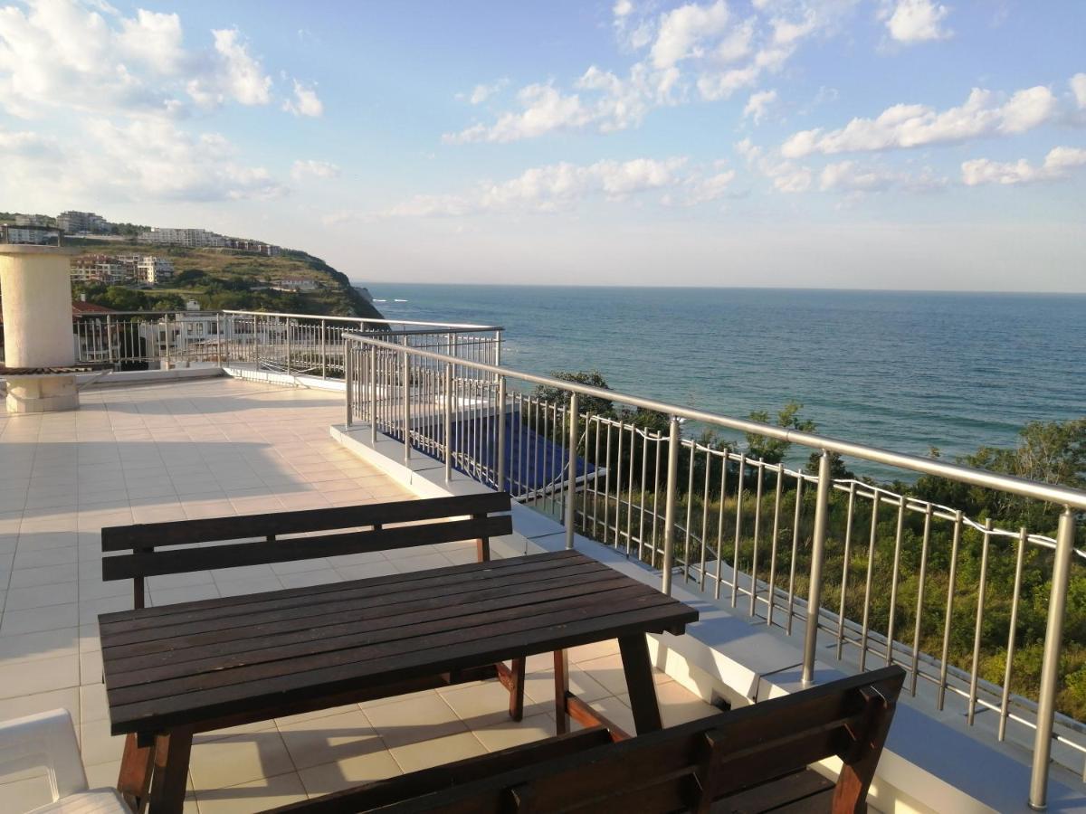 Apartment Rose On The Byala (Varna)
